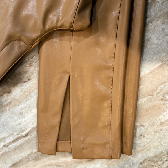 Women’s ABERCROMBIE & FITCH Ultra High Rise Faux Leather Pants Split Hem- Sz 10 - Picture 9 of 11